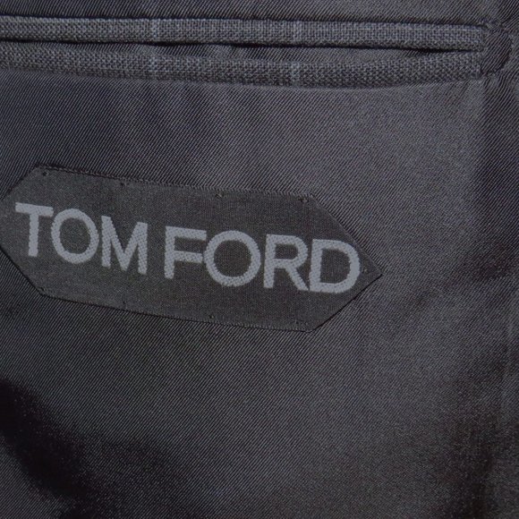 Tom Ford Fit Y O'Connor Current Gray Plaid Peak Lapel Two Button Suit 44R - Picture 15 of 16